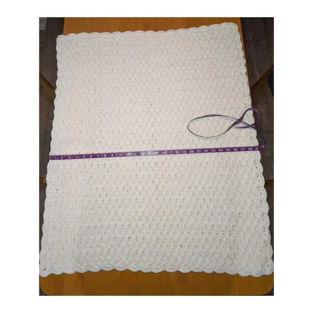 Vintage Hand-Crocheted Cream Baby Blanket – Textured Shell Stitch Afghan 29